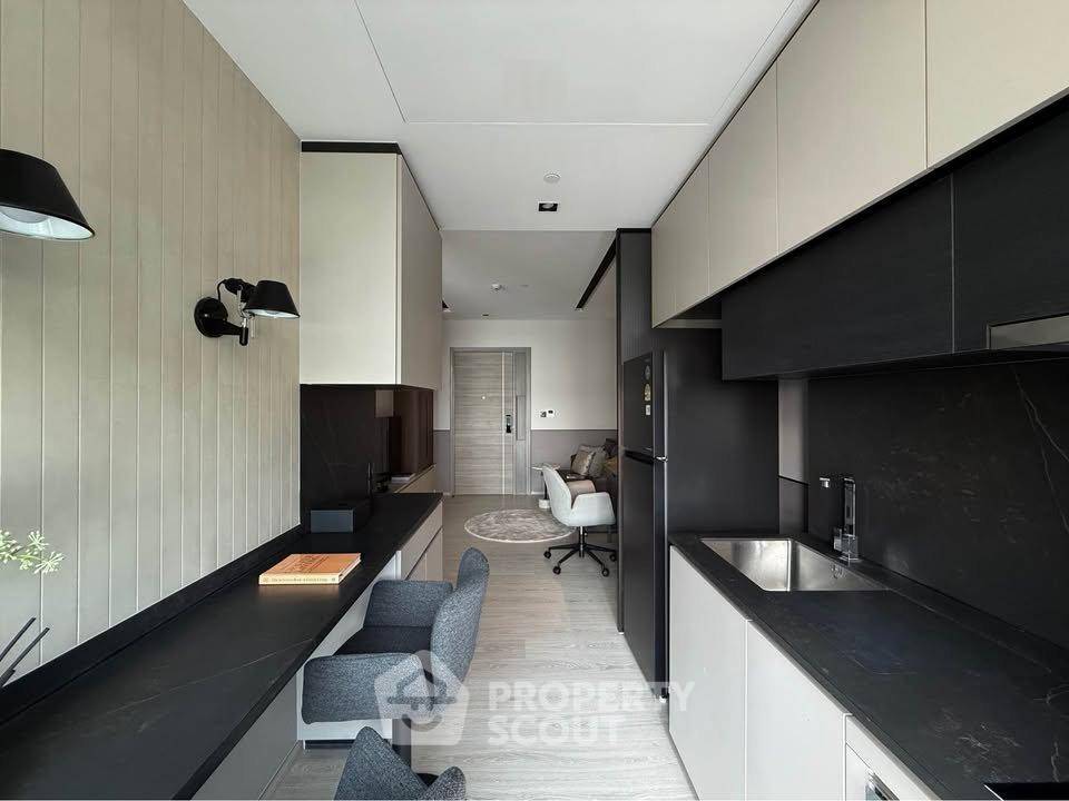 รูป คอนโด 1 ห้องนอน 45 ตร.ม. ชั้น 10 โครงการ The Room สุขุมวิท 38 ใกล้ BTS เอกมัย (ID 2772855) - รูปที่ 2/16