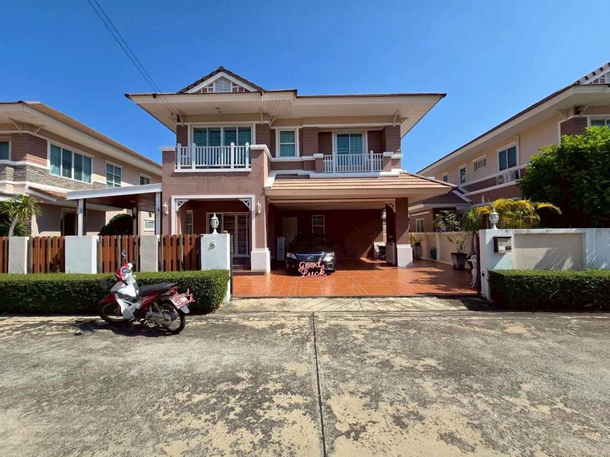 ให้เช่าบ้านเดี่ยว 2 ชั้น หลังใหญ่ พื้นที่ใช้สอยเยอะ สวย ทำเลดี เดินทางสะดวก ใกล้หาดบางแสน