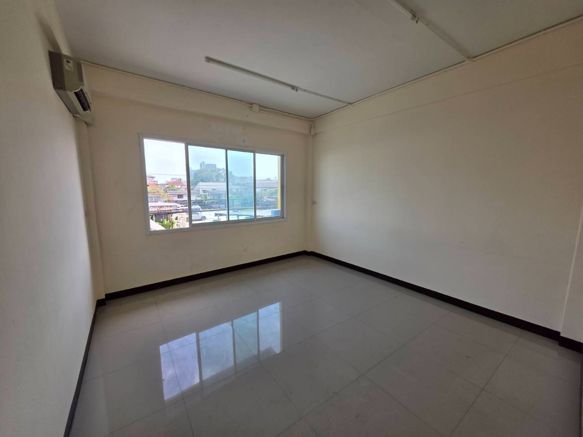 picture For Rent Commercial Building Only 700m. from BTS Bearing - 5/11