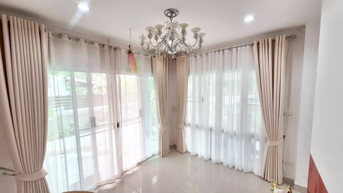 รูป ขายบ้านเดี่ยว 2 ชั้น บ้านบึง ชลบุรี หมู่บ้านบูรพาเมาท์เท่น หลังมุม มีสระว่ายน้ำส่วนตัว - รูปที่ 5/20