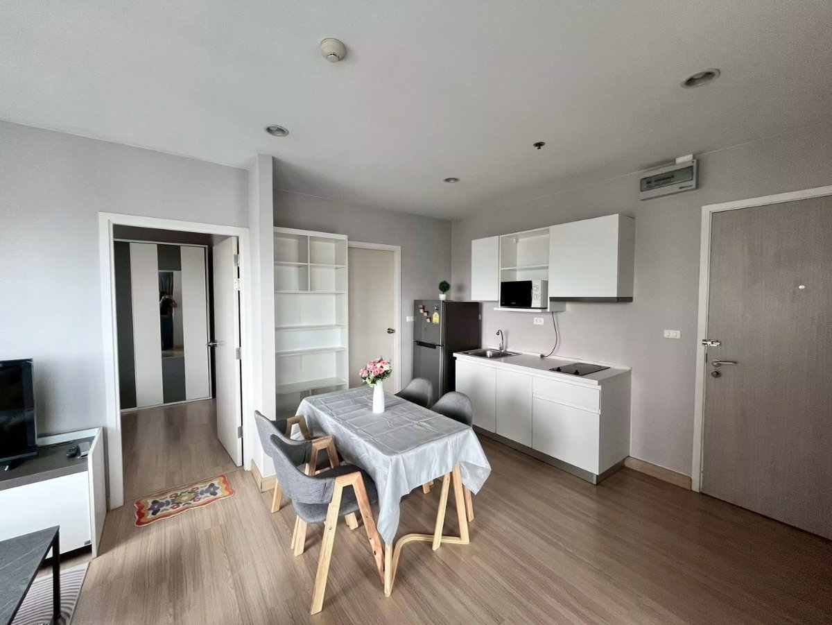 รูป Best Price ‼️ให้เช่า Motif Condo ห้องสวย ชั้นสูง พร้อมวิวสระว่ายน้ำ ตกแต่งเฟอร์ครบ พร้อมเข้าอยู่ ✨DS3809 | Line @Dstay - รูปที่ 3/12