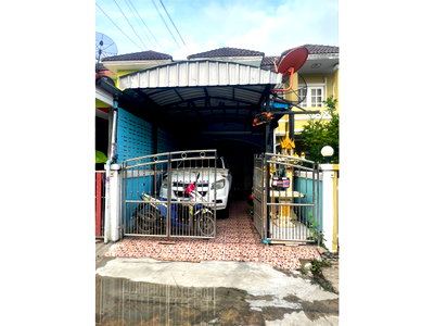 Townhouses for sale Pathumthani : Townhouse for sale, Panwalai Village, Khlong 7, Lam Luk Ka, Pathum Thani