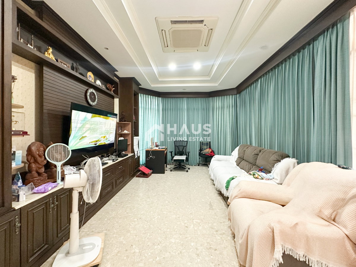 picture Golden Heritage / 5 Bedrooms #HRP1061 - 8/20