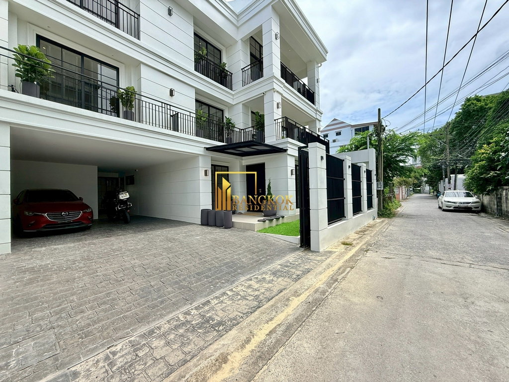 รูป Modern 5 Bedroom Luxury House For Sale in Ekkamai Area - BR28364SH - รูปที่ 49/49