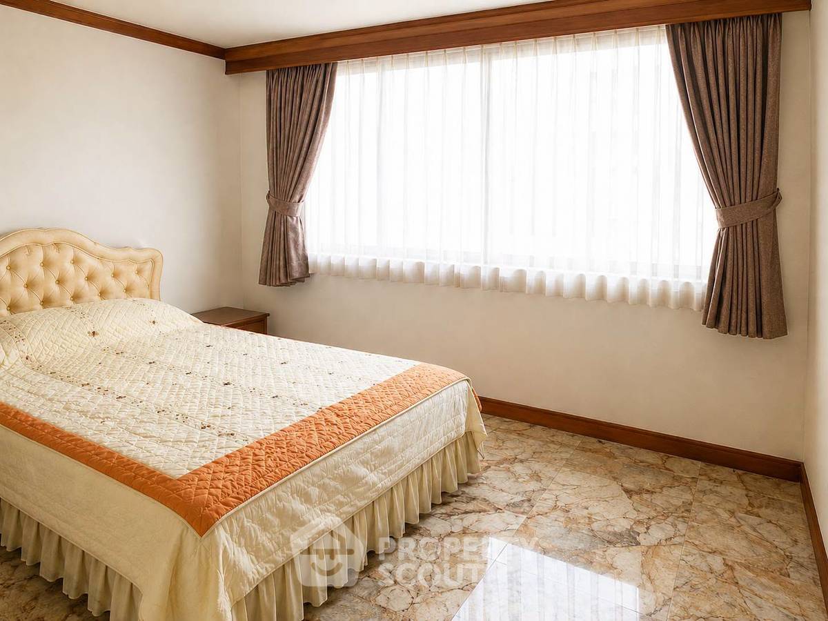 picture 2-BR Condo, Monterey Place Sukhumvit 16, 100m to MRT Queen Sirikit (ID 3110097) - 2/7