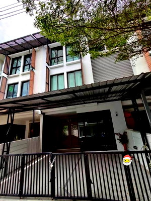 ทาวน์โฮมให้เช่า : 🏡 ให้เช่า ทาวน์โฮม 3 ชั้น โครงการ Areeya Mandarina Sukhumvit 77 3 ห้องนอน 3 ห้องน้ำ บ้านสวย พร้อมเฟอร์นิเจอร์ครบ เข้าอยู่ได้ทันที