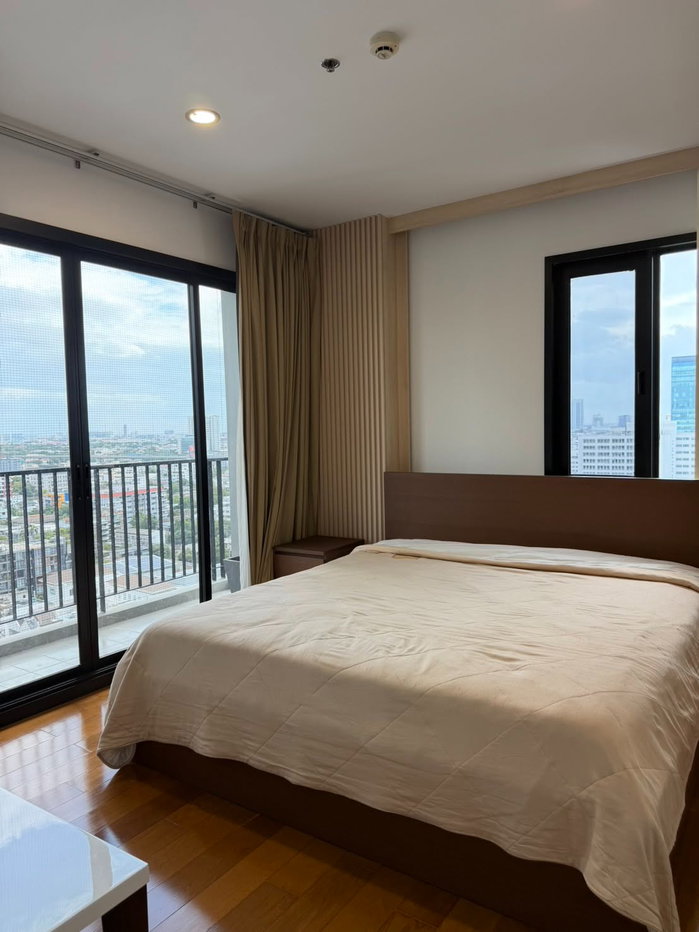 picture For Rent Condo THE VERTICAL AREE Building 1, Floor 20,2 bed room, Room size 72 sqm - 4/10