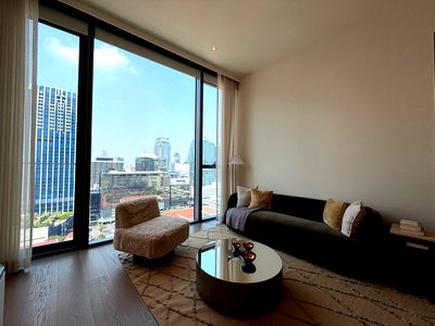 Condos for sale : SCOPE Langsuan Rare Pet-Friendly Residence in the Heart of Langsuan