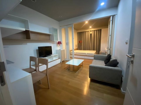 🏙️✨ FOR RENT: Blocs 77 — MODERN URBAN LIVING NEAR BTS ON NUT! 💰 Rental Price: 15,000 THB/month | 📲 Line ID: @condobkk (with @)