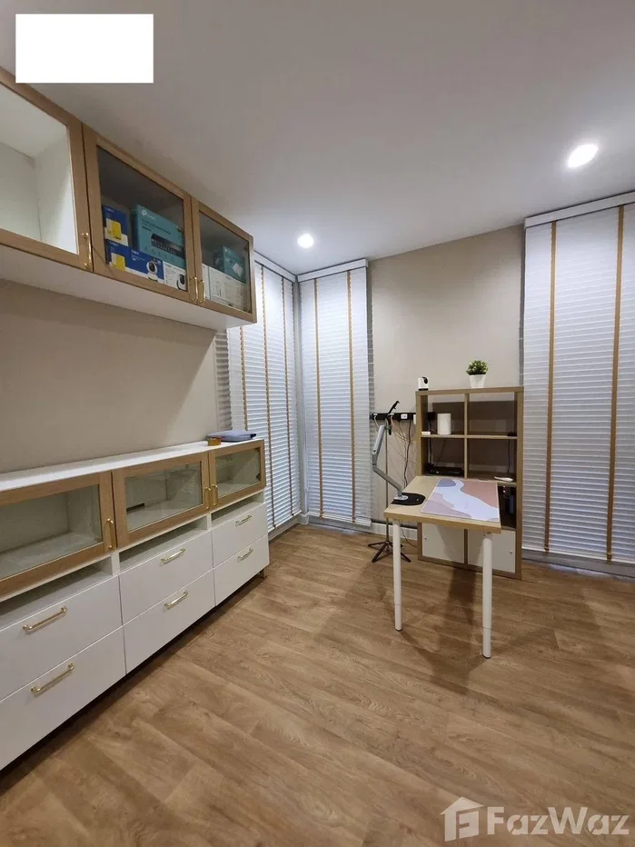 picture Bangkok Boulevard Vibhavadi 6597853 - 12/24