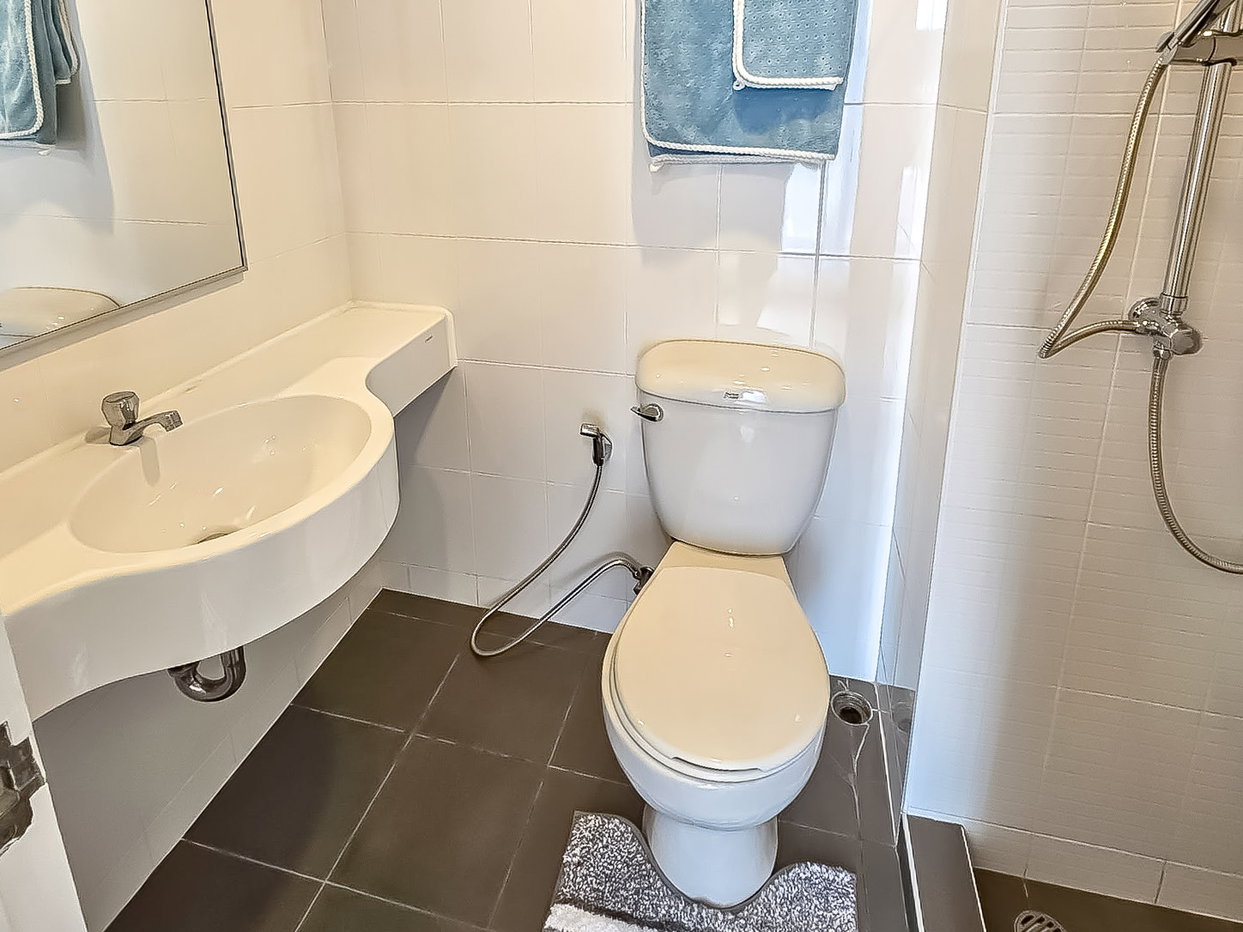 picture Lumpini Condo Town North Pattaya Sukhumvit for Sale Studio - 6/8