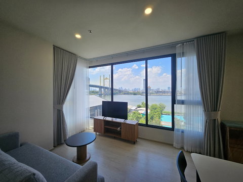 🌊 Stunning River Front Views from Every Room! Brand New 2BR @ NUE Riverest