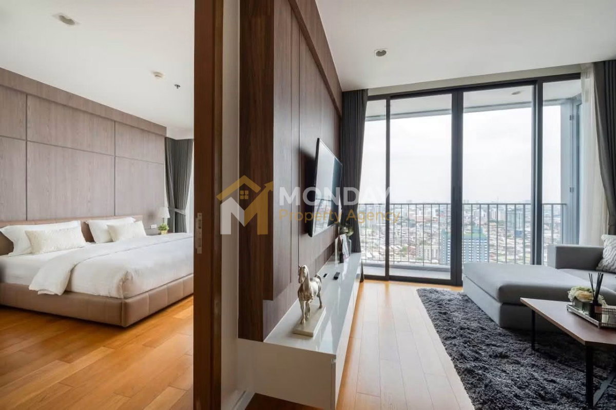 picture 🔥 Available Now! Bright Wongwian Yai - Book Before It's Gone! 🔥 MD-26066395 - 7/16