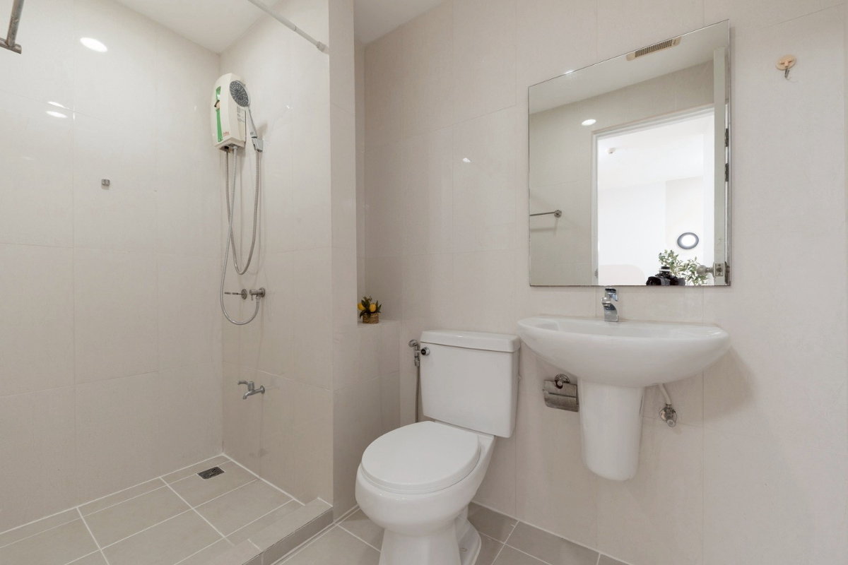 picture Condo for sale ICONDO NGAMWONGWAN - 9/16