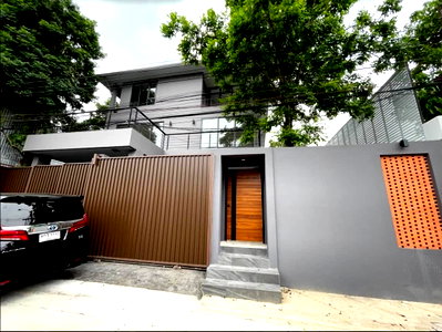 Houses for sale Bangkok : For sale Luxury detached house Modern style Pool Villa Sukhumvit 71 (H6931)