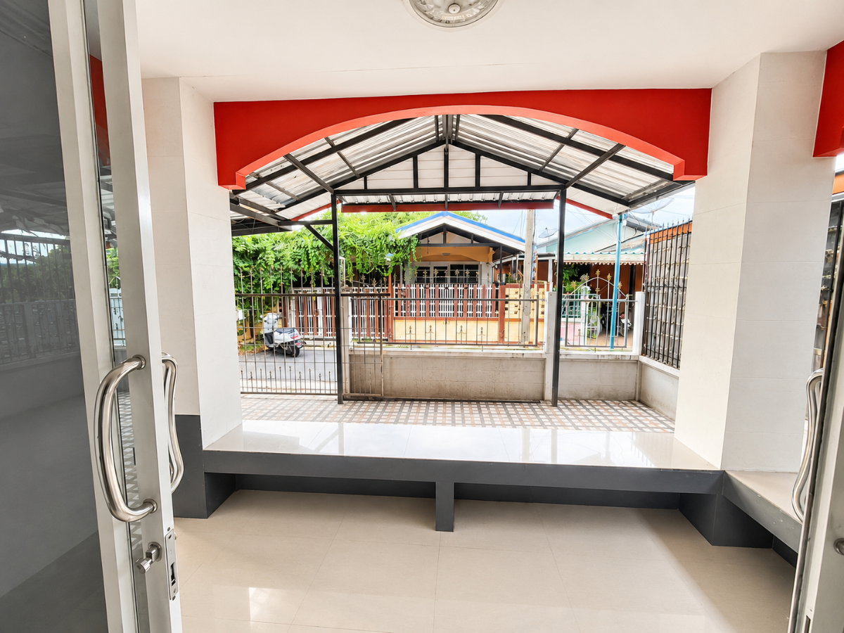รูป 🔥 บ้านชั้นเดียว รีโนเวทใหม่ 🏡 หมู่บ้านอยู่สบายพรรพี วิลล่า คลองหนึ่ง เพียง 1.97 ล้านบาท! 🔥 - รูปที่ 10/16