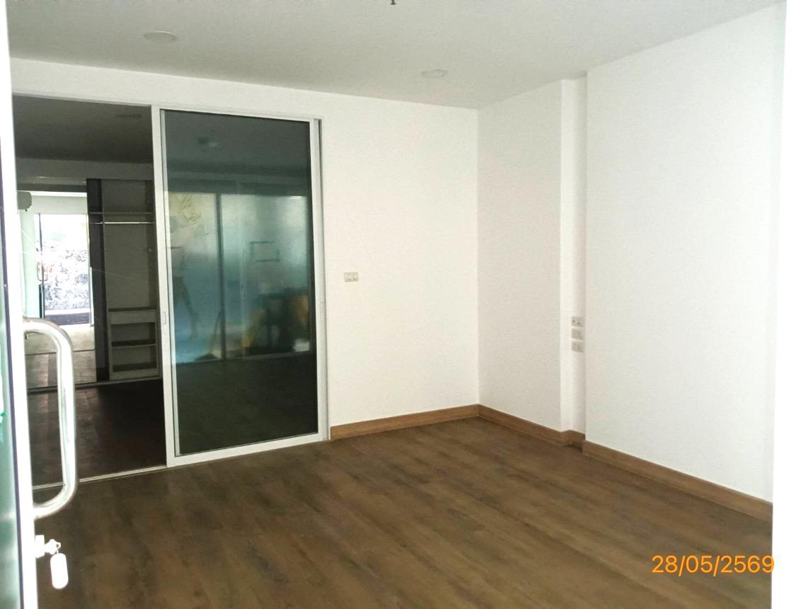 picture OFFICE 38.58 Sq.w. Bang Phlat Bangkok for 3.5M - 11/24