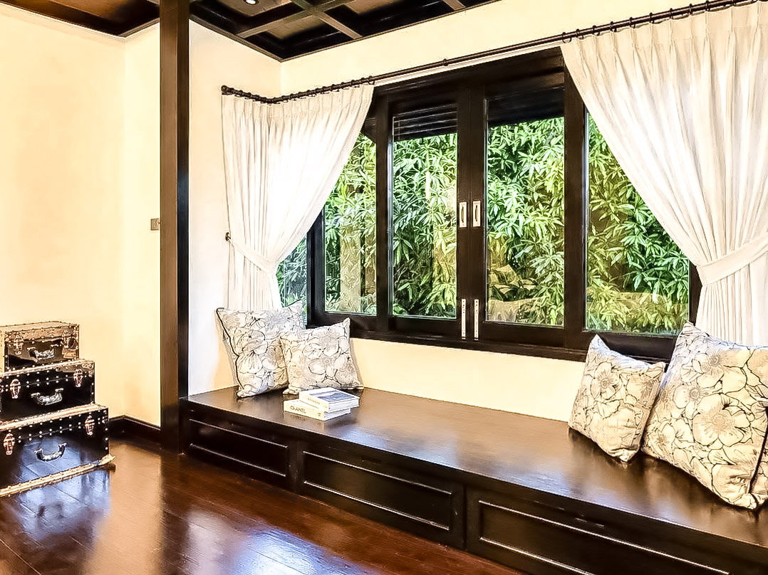 picture Thai Modern Pool Villa for Rent Na Jomtien Pattaya 4Bedroom - 3/15