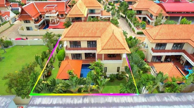 picture Luxury beachfront pool villa in Bang Saray, Chonburi. - 1/20