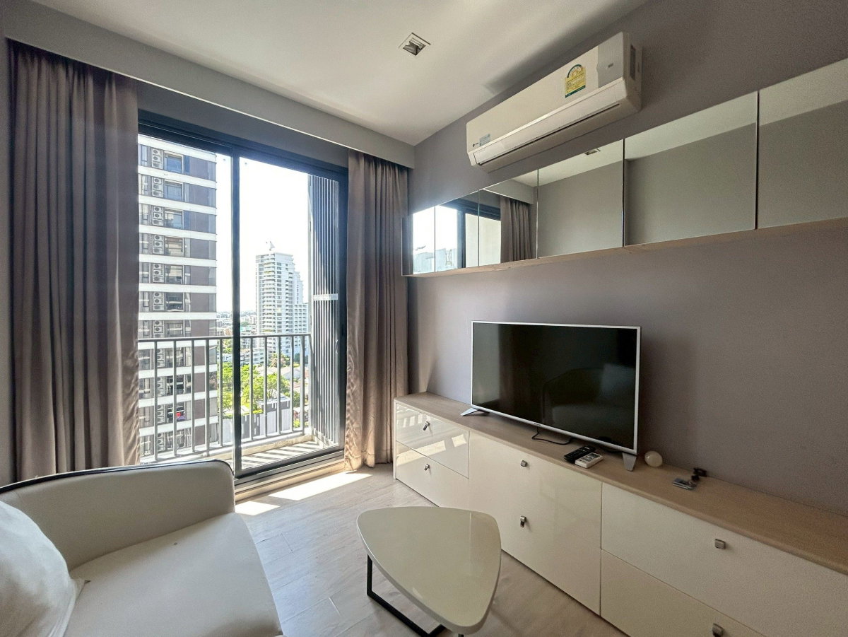 picture Condo for rent at M Thonglor, spacious 1-bedroom pet-friendly unit (Rt-01) - 2/18
