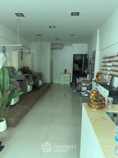 รูปภาพ คอนโด 1 ห้องนอน ให้เช่า ที.ซี. กรีน พระราม 9 ใกล้ MRT พระราม 9 (ID 3107533)