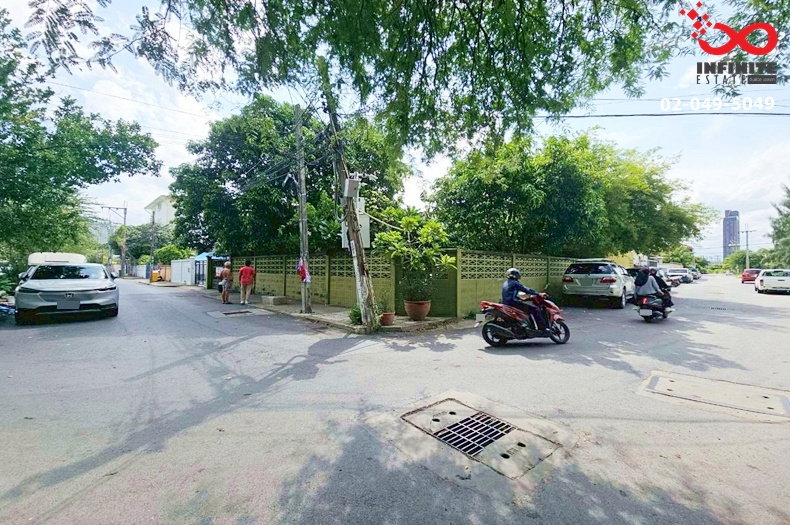 รูป ขายบ้านเดี่ยว 112 ตร.ว.หลังมุม หมู่บ้านสวนสน ซอยรามคำแหง 60 - กรุงเทพกรีฑา ทำเลศักยภาพ ใกล้รถไฟฟ้าสายสีเหลือง - รูปที่ 1/13