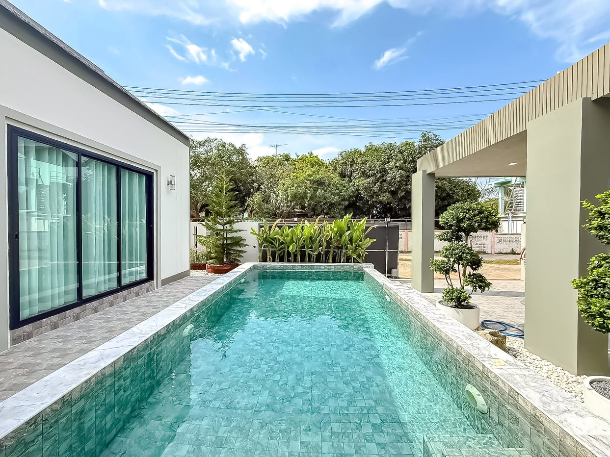 picture Luxury Pool Villa for Sale Thung Klom Tan Man East Pattaya 3Bed - 11/13