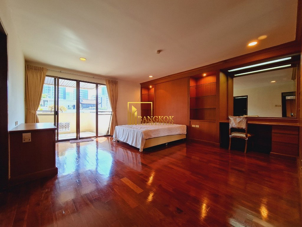 รูป Expansive 4 Bed Duplex Apartment With Private Terrace - BR0087AP - รูปที่ 27/40