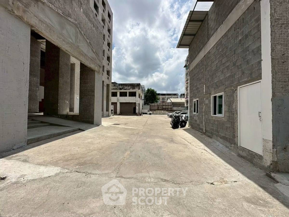 picture Land For Sale Nong Bon Prawet Bangkok (ID 3108830) - 6/20