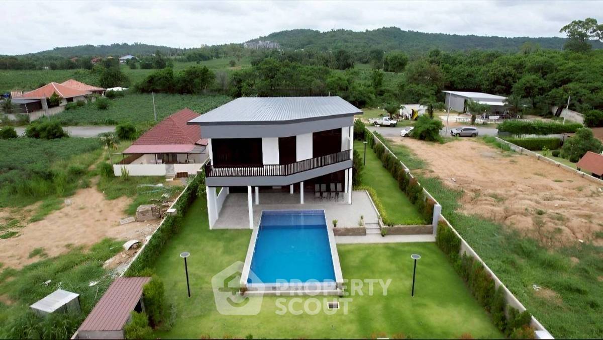 รูป วิลล่า 5 ห้องนอน ให้เช่า ใกล้ Nongnooch Garden Pattaya บางเสร่ สัตหีบ ชลบุรี (ID 2151408) - รูปที่ 23/23