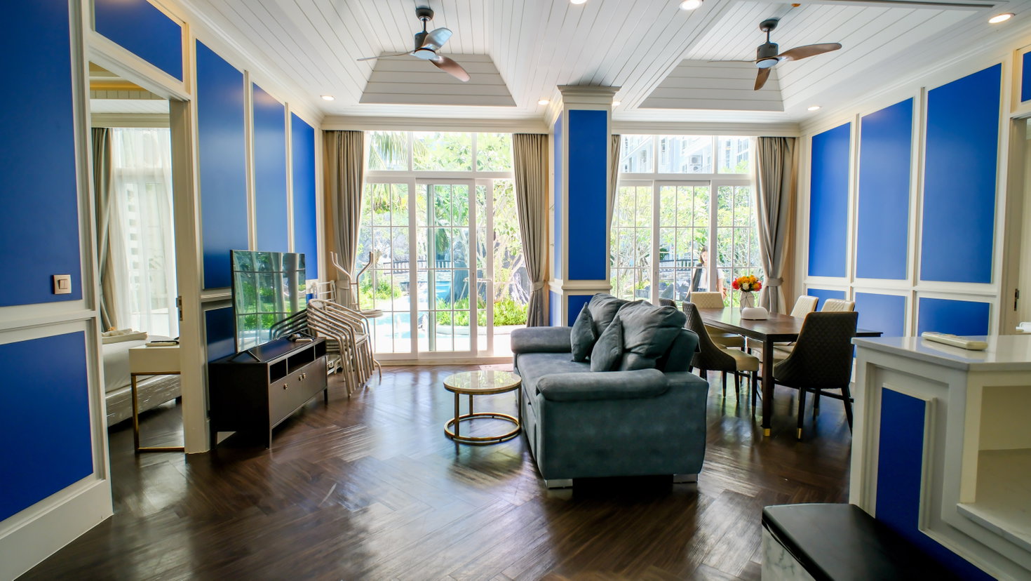 picture Grand Florida Beachfront Resort Pattaya Pool Access for Rent - 1/16