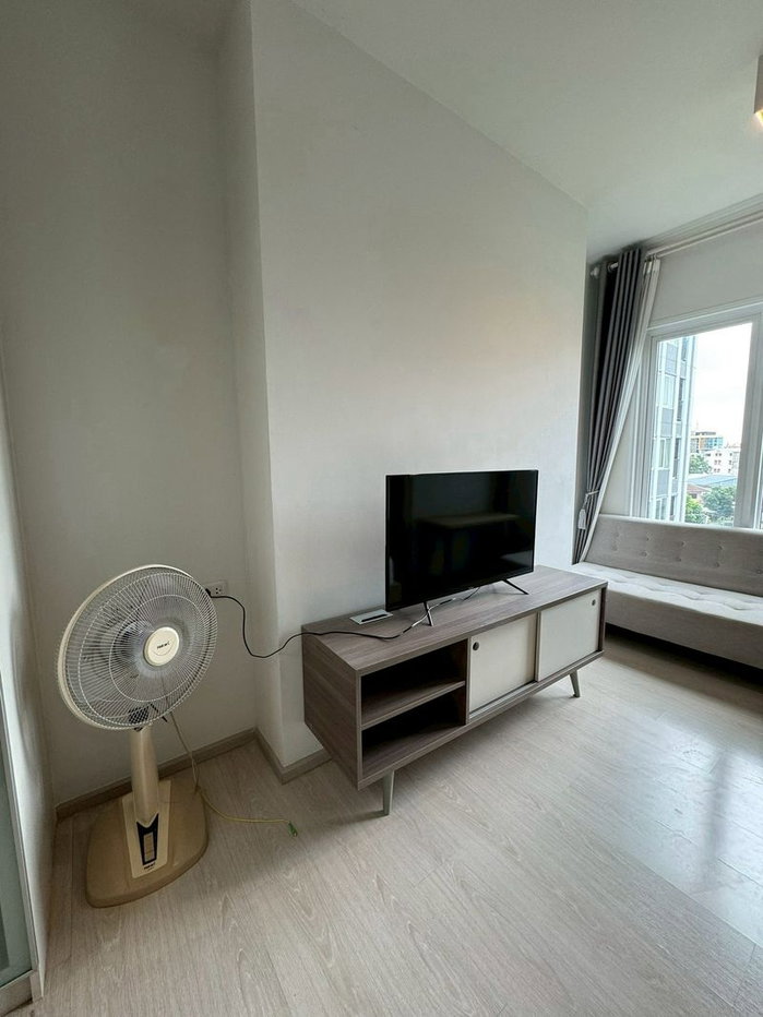 picture For rent: Chapter One ECO Ratchada-Huai Khwang, near MRT Huai Khwang, convenient transportation. 0880805558 - 3/10