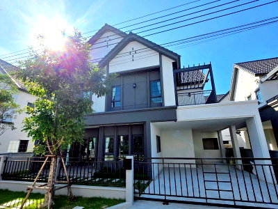 เช่าบ้านเดี่ยว บิ๊กซี บางพลี : 2607-RFF054🏡ให้เช่า! บ้านเดี่ยวหรูพร้อมอยู่ CENTRO BANGNA (เซนโทร บางนา)✨