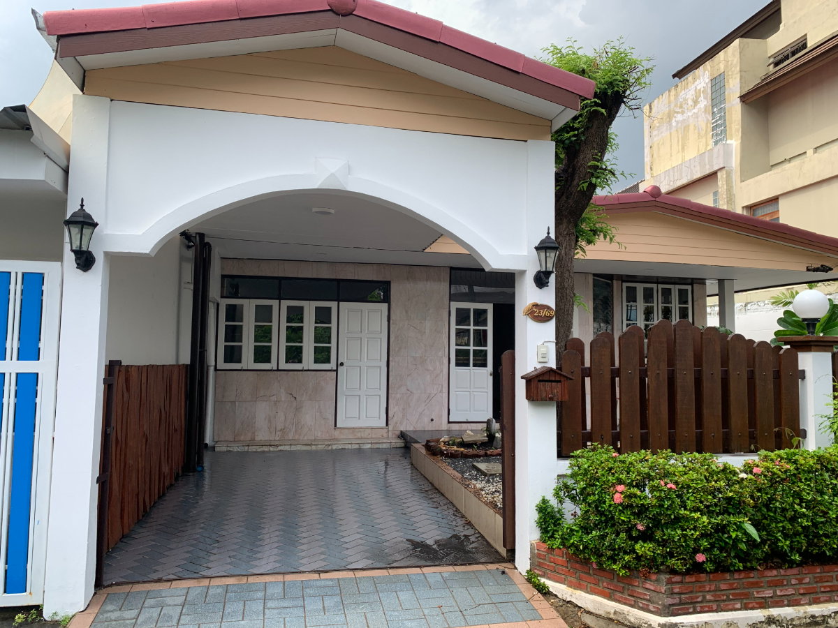 รูป 🏡 ขายบ้านเดี่ยวชั้นเดียว 54 ตร.ว. รีโนเวทใหม่ พร้อมเข้าอยู่ ม.เสริมมิตร ซอยนวมินทร์ 68 รีโนเวทใหม่ พร้อมเข้าอยู่ - รูปที่ 16/17