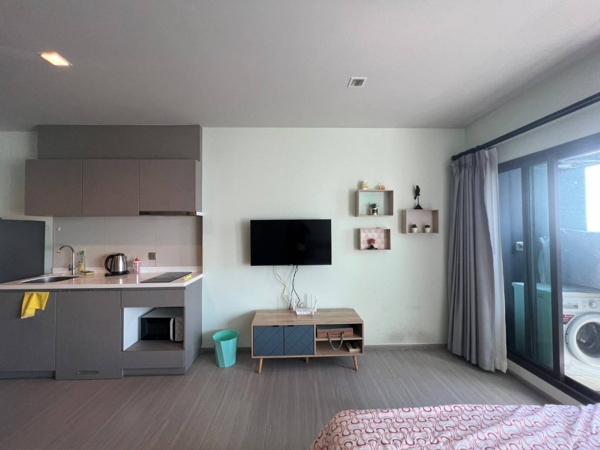 Condo For Rent!!Life Asoke Rama9