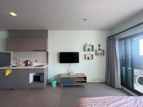 Condo For Rent!!Life Asoke Rama9