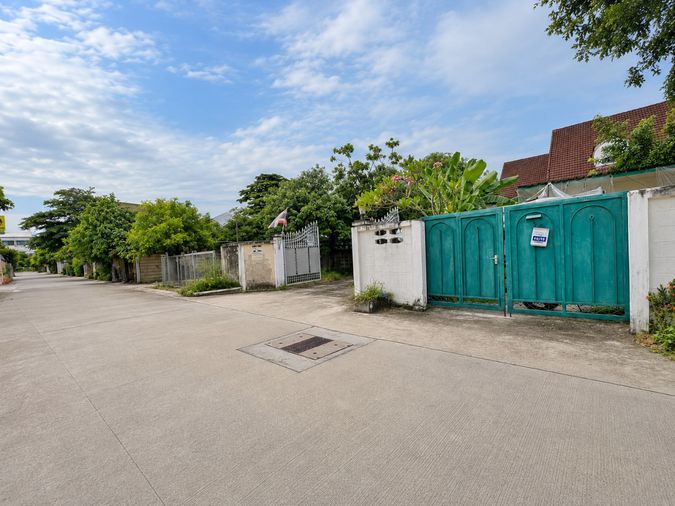 ให้เช่าบ้านเดี่ยว 5 ห้องนอน 310 ตร.ม. 129 ตร.ว. เขตหลักสี่