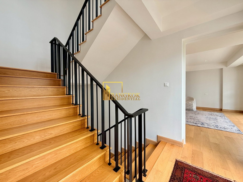รูป Modern 5 Bedroom Luxury House For Sale in Ekkamai Area - BR28364SH - รูปที่ 29/49
