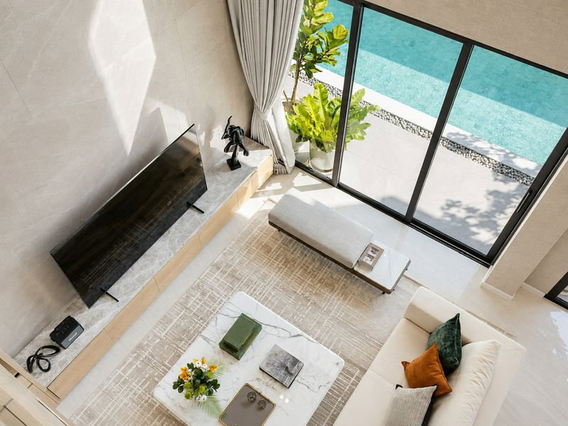 picture Pool Villa for Rent ( 4 Bedrooms | 6 Bathrooms + 1 Maid's Room ) - 2/18