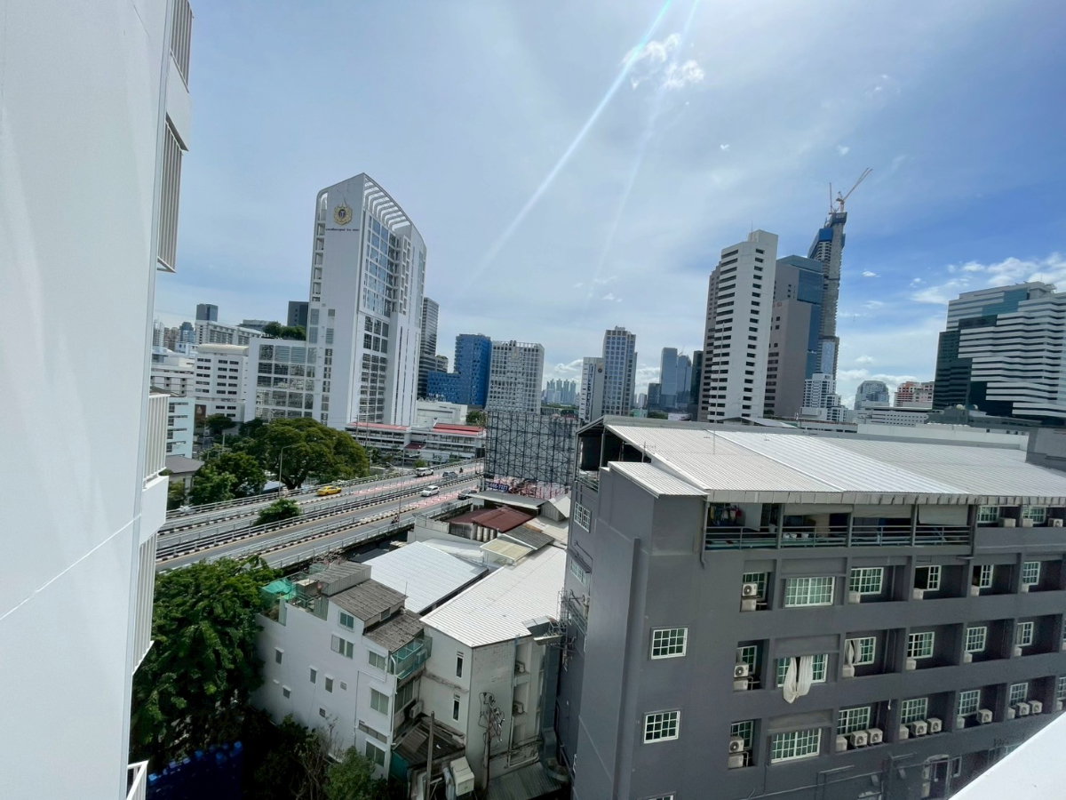 รูป Culture Thonglor ปล่อยขายดาวน์ ขาดทุน 2 ห้องนอน 1 ห้องน้ำ ห้องกว้างพื้นที่เยอะ - รูปที่ 4/25