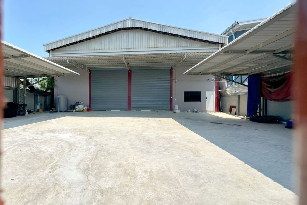 รูป 🏭 ขายโกดังพร้อมสำนักงาน ย่านบางขุนเทียน-เทียนทะเล 📌 พื้นที่ใหญ่ 383.9 ตร.วา พร้อมลิฟต์ โครงสร้างแข็งแรง ใกล้ถนนใหญ่ - รูปที่ 2/15