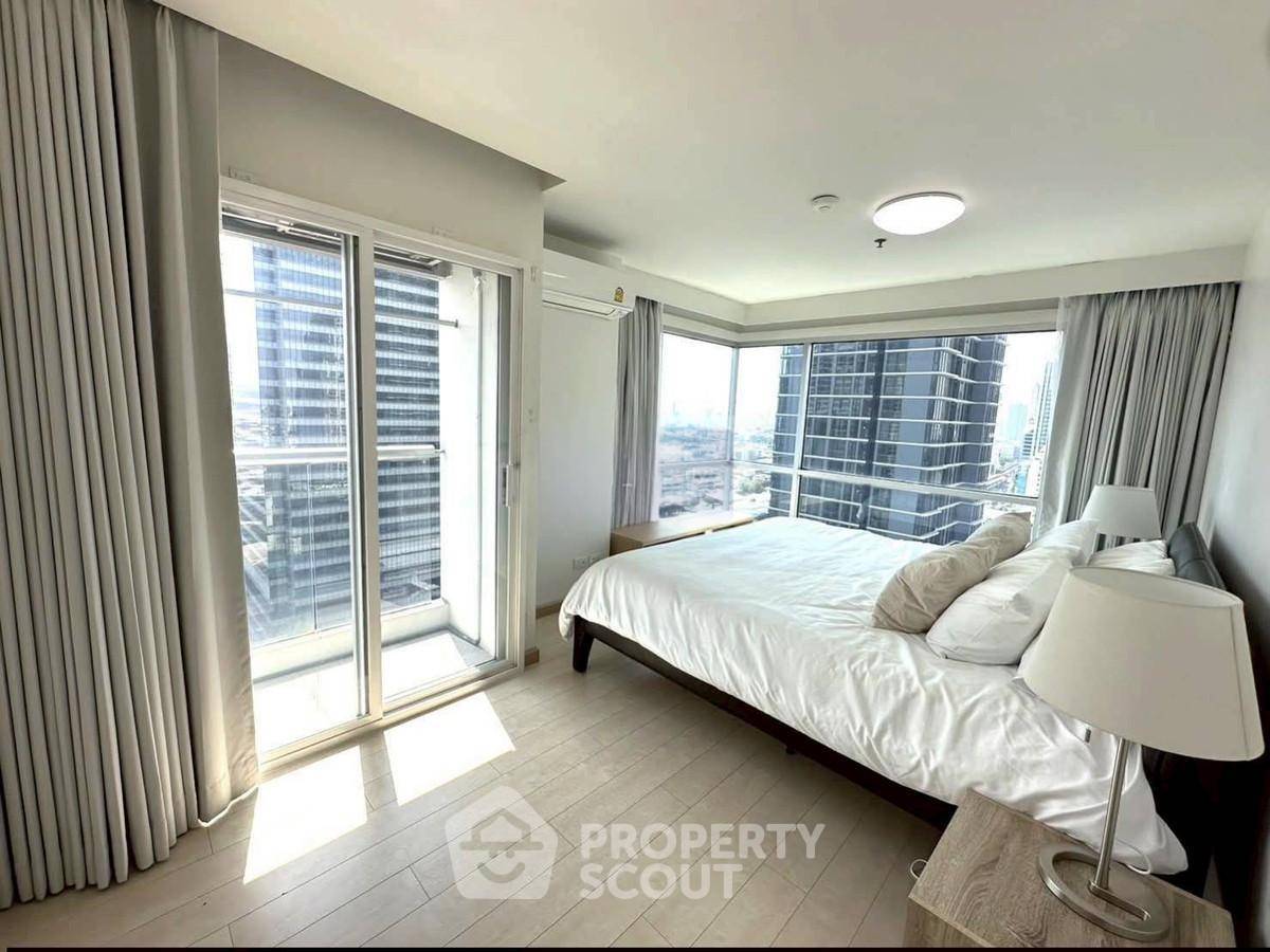 picture 4-BR 113 Sqm, 18th-Floor, Silom Suite Condo Near BTS Saint Louis (60m) (ID 2778285) - 3/10