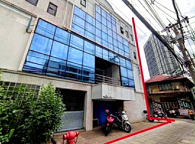 เช่าอาคารพาณิชย์ MRT คลองเตย : ให้เช่า อาคารเดี่ยว 4 ชั้น ติดถนนพระราม 4 ใกล้ MRT หัวลำโพง เพียง 200 เมตร ทำเล CBD เหมาะสำนักงานใหญ่ คลินิก โชว์รูม และสำนักงาน