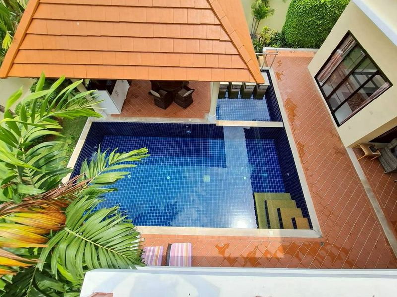 picture Luxury beachfront pool villa in Bang Saray, Chonburi. - 3/20