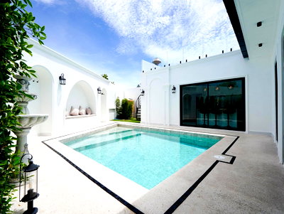 Houses for sale Bang Lamung Chonburi : Luxury Pool Villa for Sale Khao Talo East Pattaya