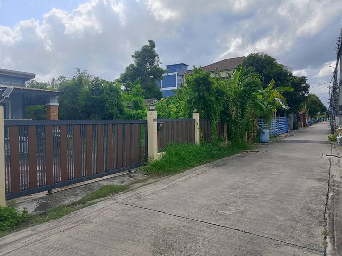ขายบ้านเดี่ยว 2 ห้องนอน 100 ตร.ม. 83 ตร.ว. เขตมีนบุรี