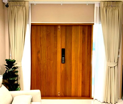 Townhouses for rent Bangkok : For rent, 3-story townhome, Plum Watcharapol-Ekkamai, beautiful house, fully furnished (TH6916)