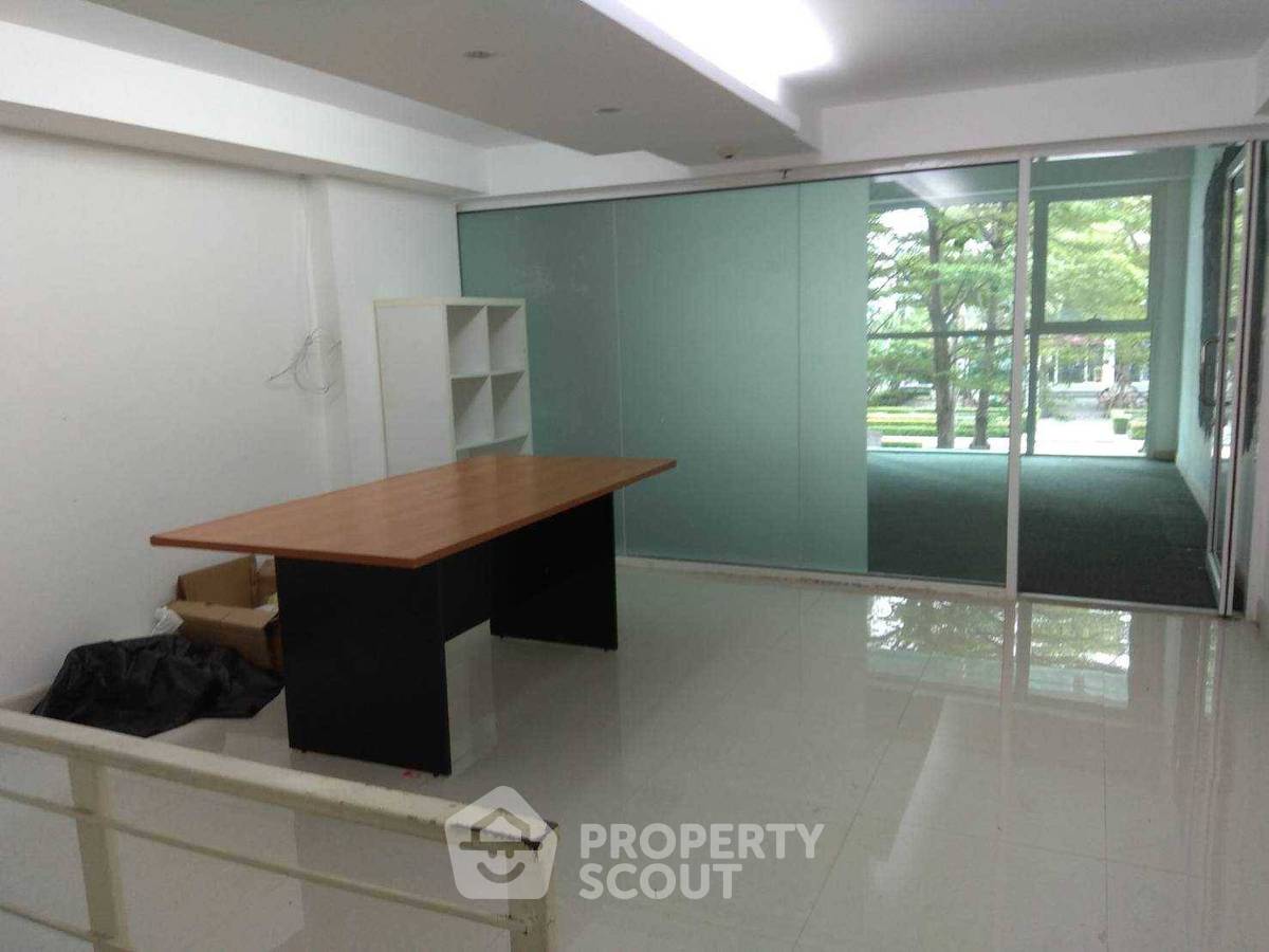 รูป คอนโด 1 ห้องนอน ให้เช่า ที.ซี. กรีน พระราม 9 ใกล้ MRT พระราม 9 (ID 3107533) - รูปที่ 10/18