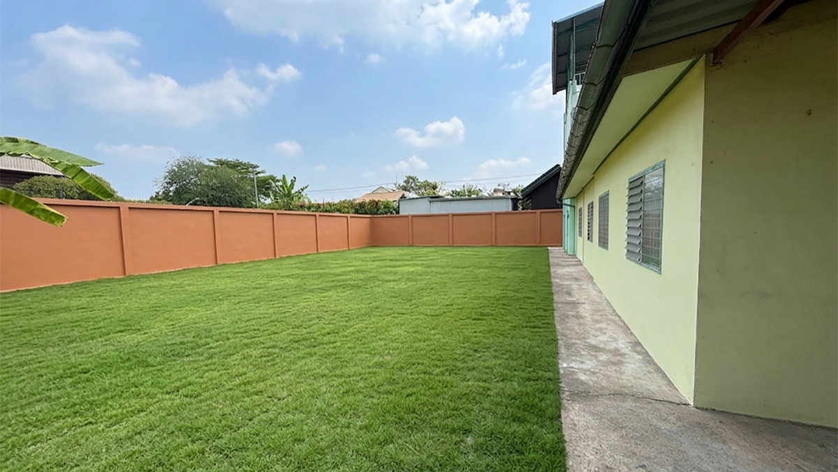 รูป เช่าบ้านเดี่ยว 2 ชั้น พื้นที่กว้าง 200 ตร.ว.คลองสอง ปทุมธานี รองรับการอยู่อาศัยครอบครัวใหญ่ หรือทำโฮมออฟฟิศ จอดรถได้มากกว่า 10 คัน - รูปที่ 3/22