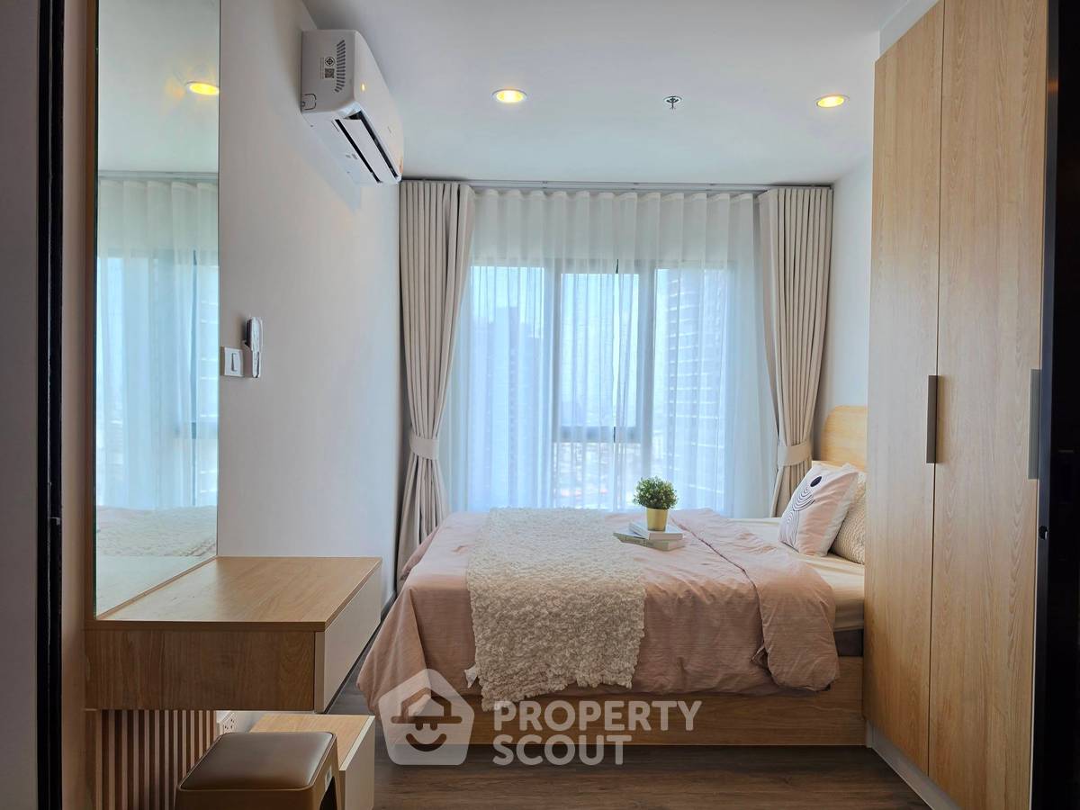 picture High-Floor 1-BR 26 Sqm At Regent Home Wutthakat, 300m to BTS Wutthakat (ID 3108310) - 6/8